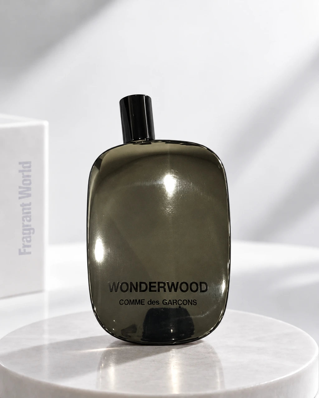 Comme des Garcons WONDERWOOD | Recreate @visual reference 2 exactly as it is but my fragrance instead of the one in it, very naturally.