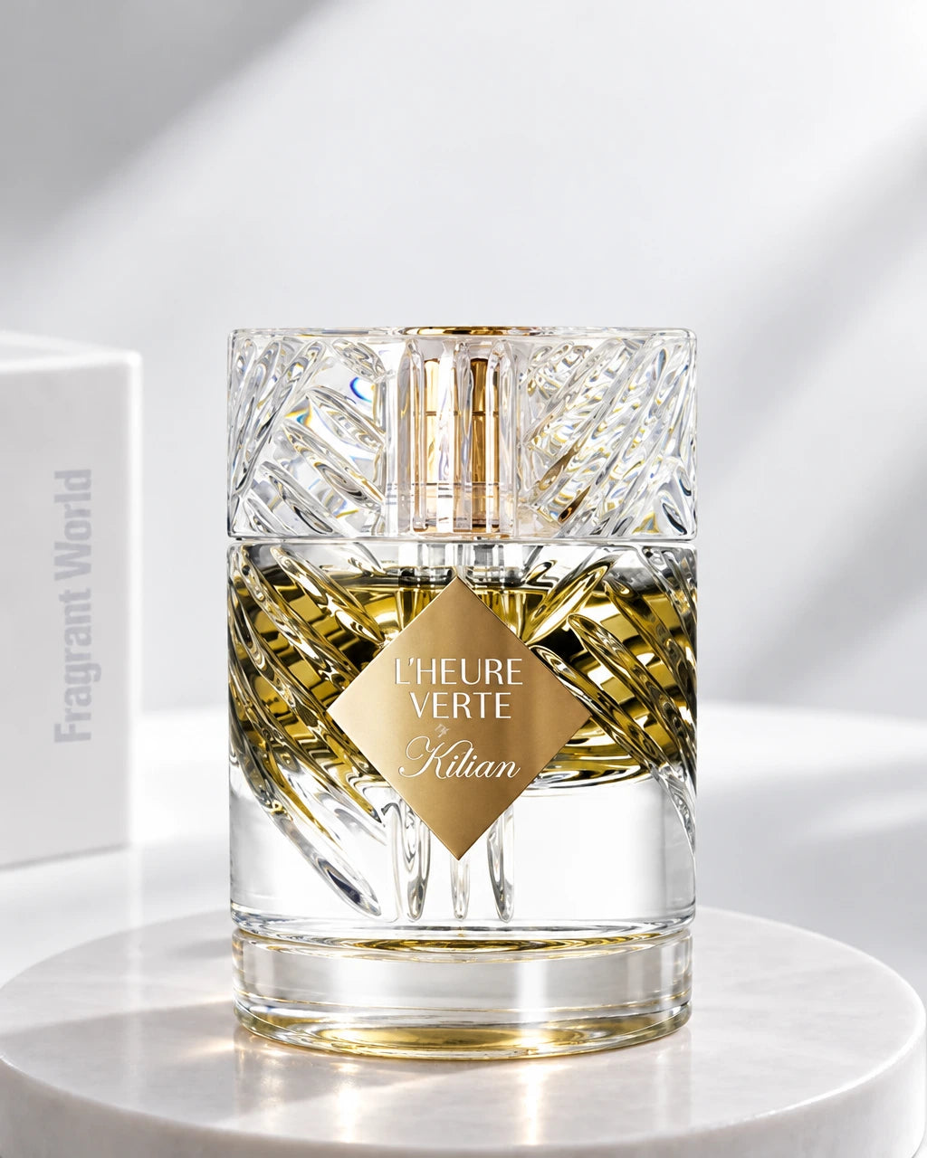Kilian L'HEURE VERTE | Recreate @visual reference 2 exactly as it is but my fragrance instead of the one in it, very naturally.