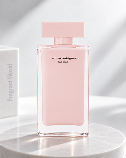 Narciso Rodriguez NARCISO RODRIGUEZ FOR HER EDP | Recreate @visual reference 2 exactly as it is but my fragrance instead of the one in it, very naturally.