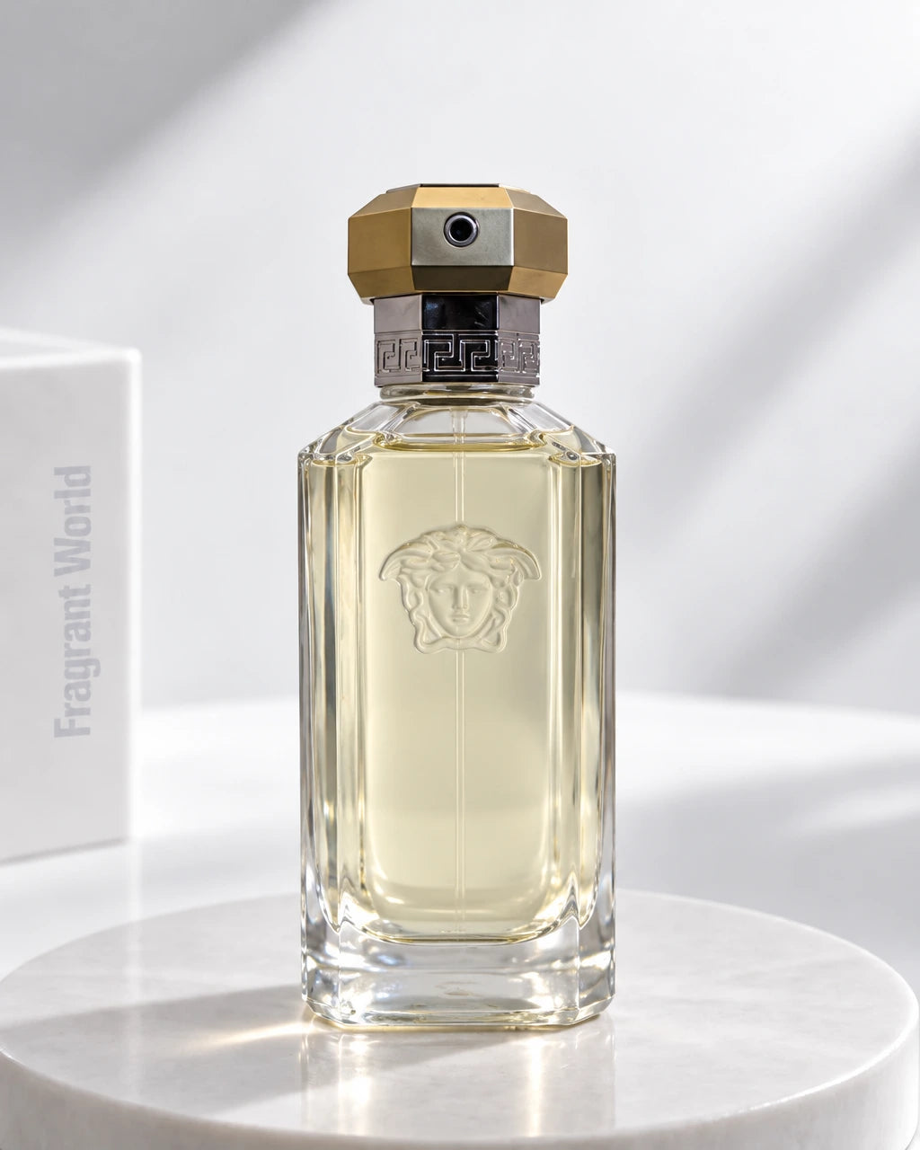 Versace THE DREAMER | Recreate @visual reference 2 exactly as it is but my fragrance instead of the one in it, very naturally.