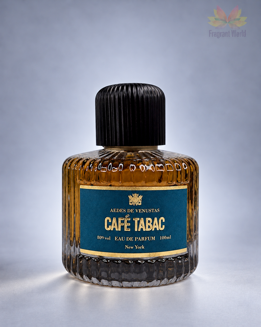 Aedes de Venustas Café Tabac sobre fundo cinzento