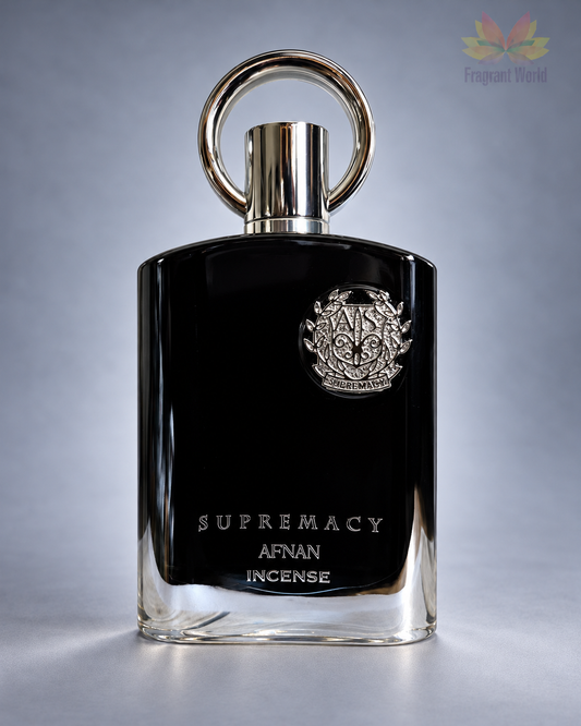 Afnan SUPREMACY INCENSE sobre fundo cinzento