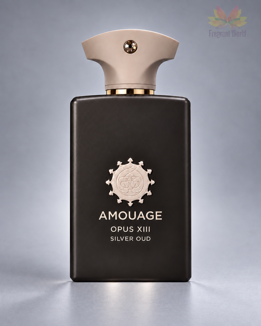 Amouage "OPUS XIII" SILVER OUD em fundo cinzento
