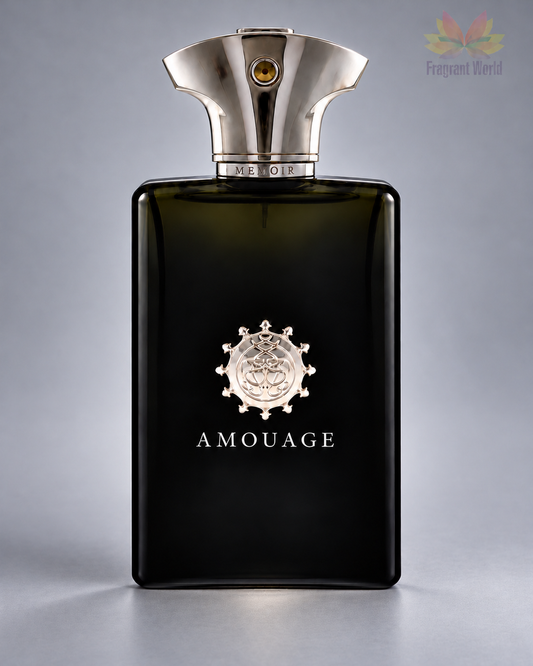 Amouage MEMOIR MAN em fundo cinzento