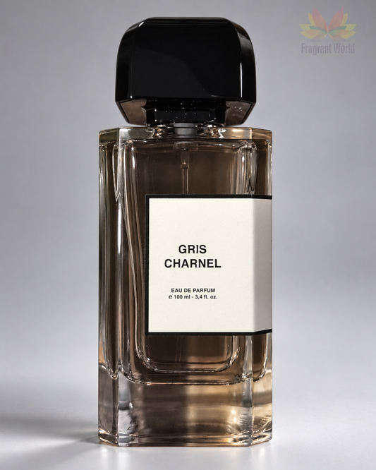 BDK Parfums GRIS CHARNEL EDP em fundo cinzento