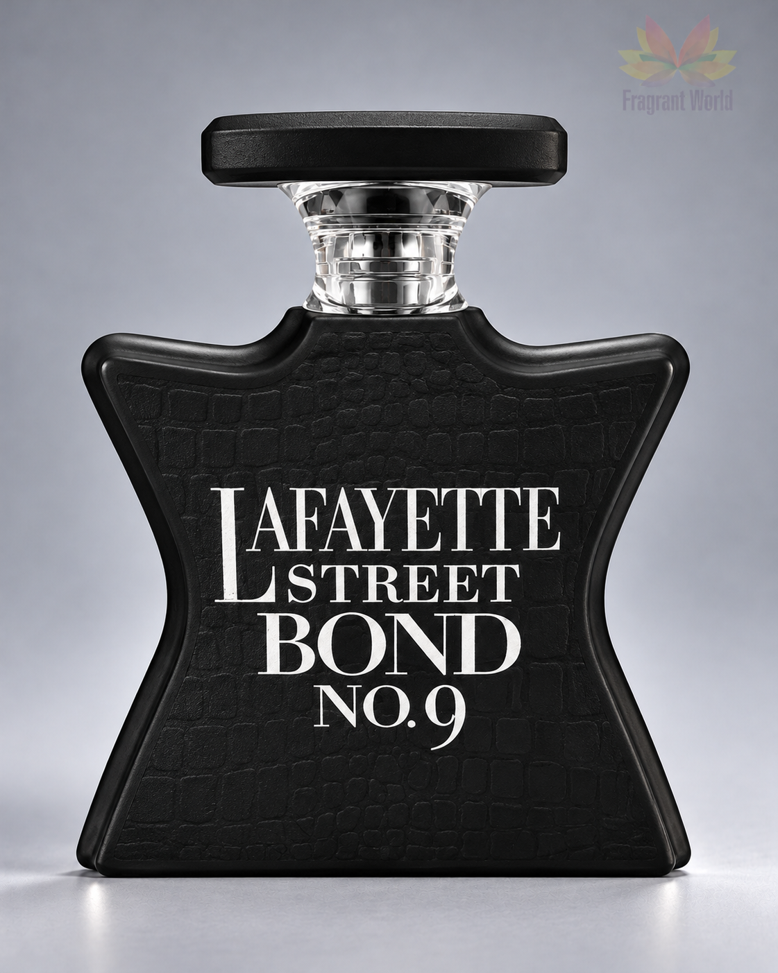 Bond no. 9 LAFAYETTE STREET sobre fundo cinzento