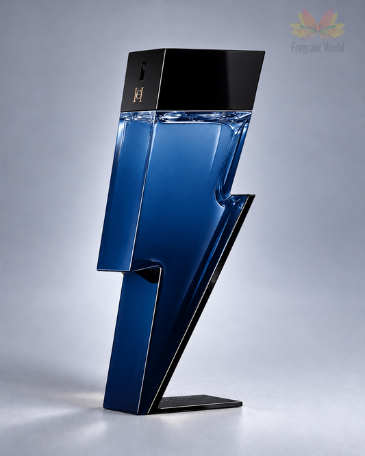Carolina Herrera bad boy cobalt — frasco em fundo cinzento