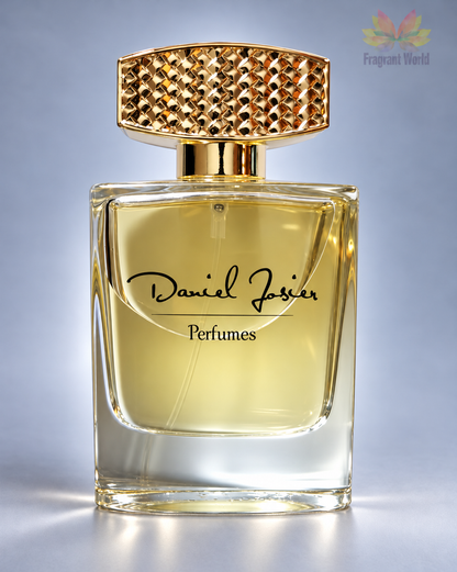 Daniel Josier Green Leather, frasco com perfume dourado claro