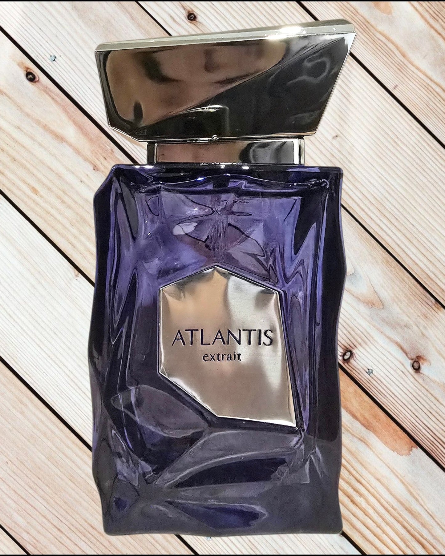 French Avenue ATLANTIS Extrait